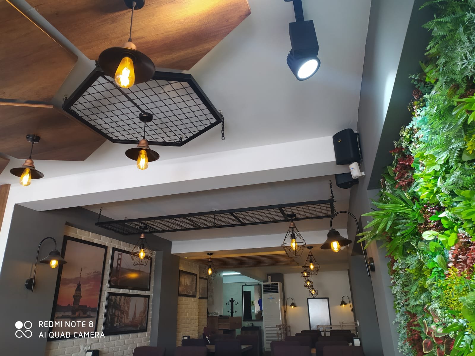 Kafe Restoran Tavan ve Dekor